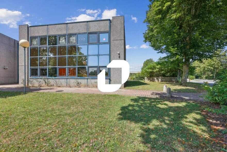 Bureau dans Lognes à louer - Photo de l’immeuble – Image 1 sur 14