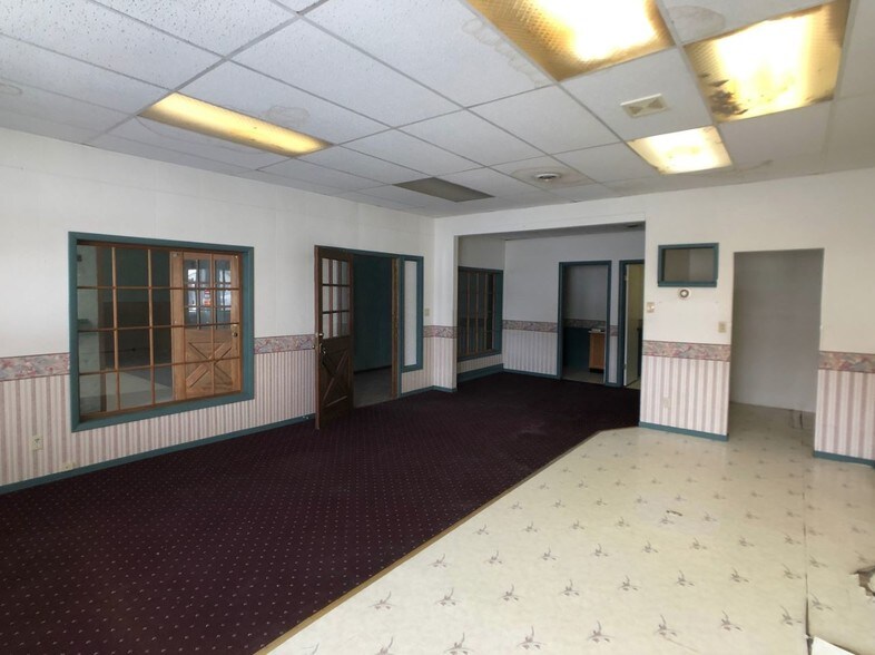 206 Towner Ave, Larimore, ND à vendre - Photo intérieure – Image 2 sur 14