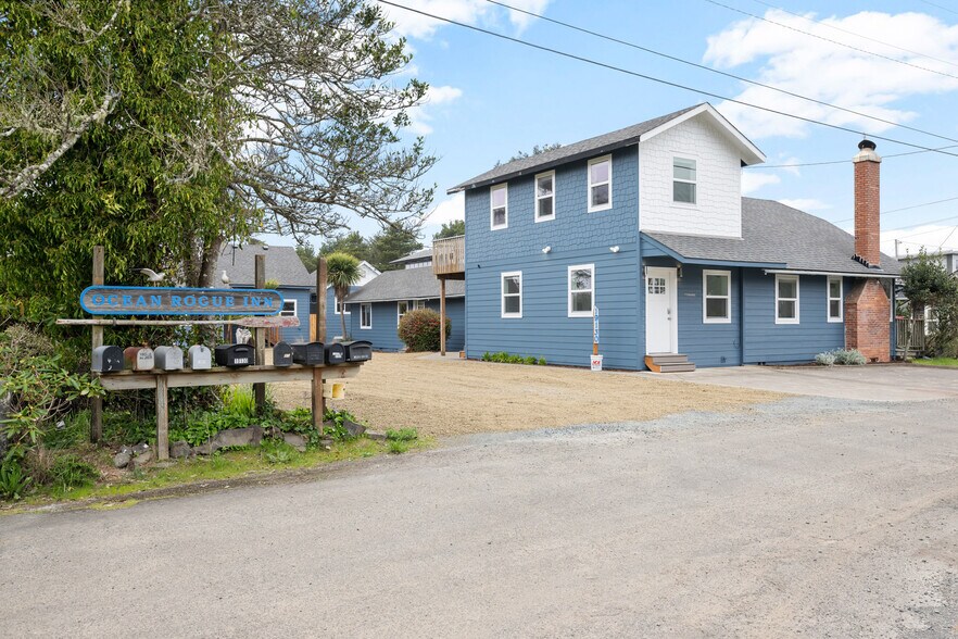 Ocean Rogue Inn, Rockaway Beach, OR à vendre - Photo de l’immeuble – Image 2 sur 46