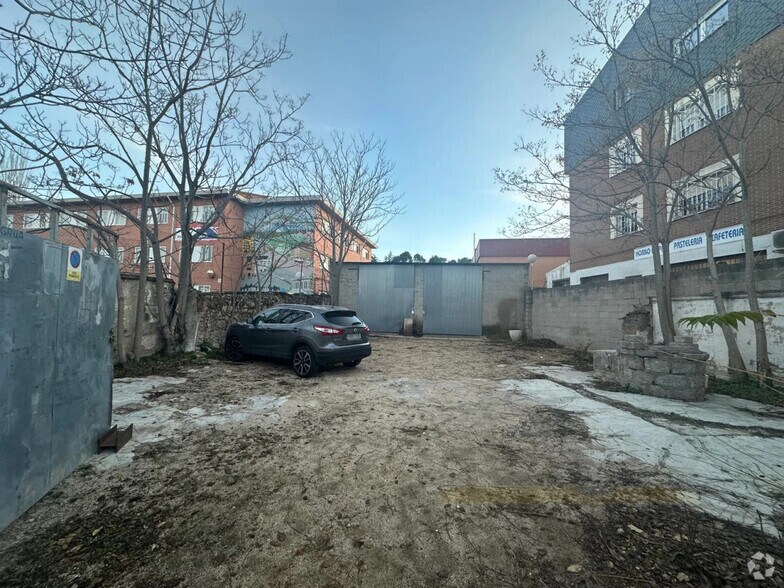 Terrain dans Collado Villalba, Madrid à vendre - Photo de l’immeuble – Image 2 sur 4