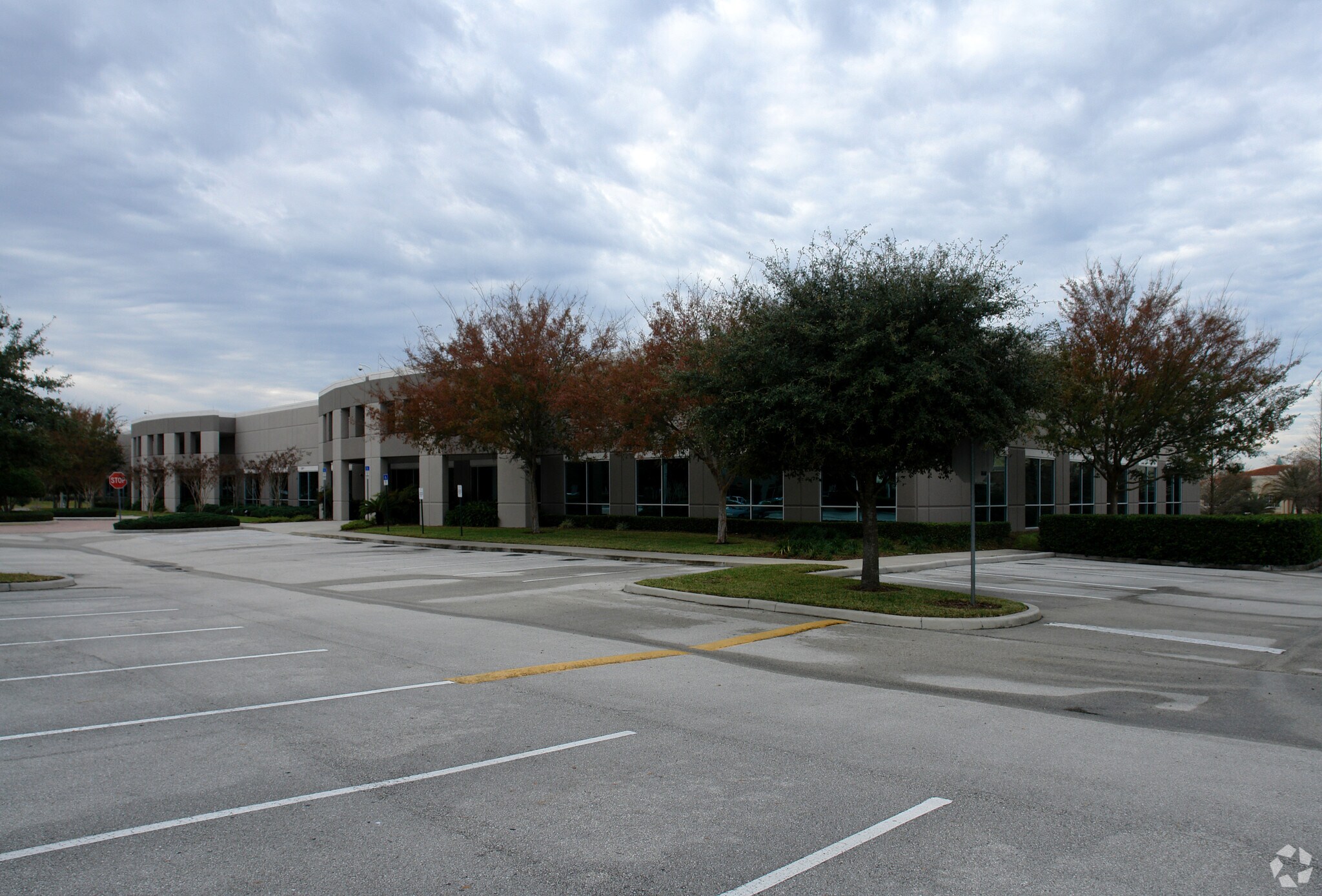 1800 Metrocenter Blvd, Orlando, FL à vendre Photo principale– Image 1 sur 6