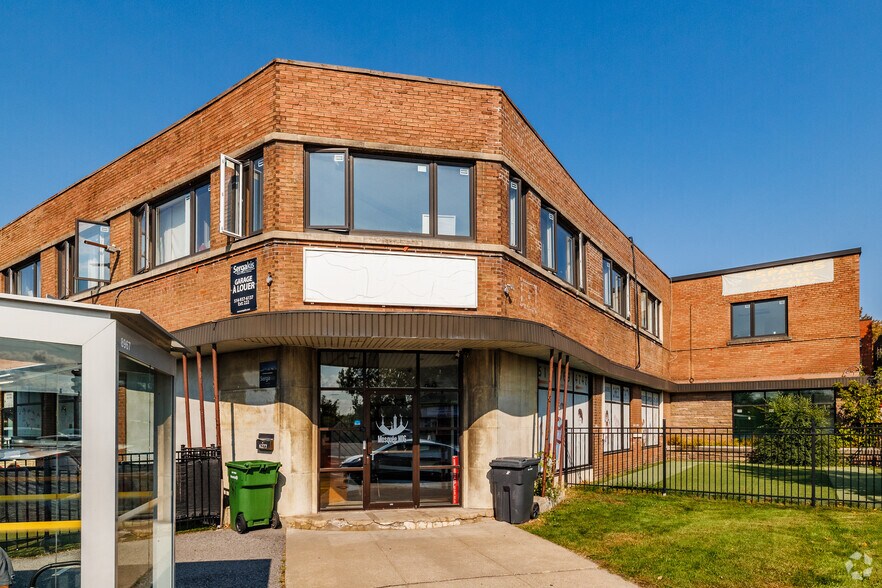 6265-6277 Rue Saint-Jacques, Montréal, QC à louer - Photo de l’immeuble – Image 3 sur 5