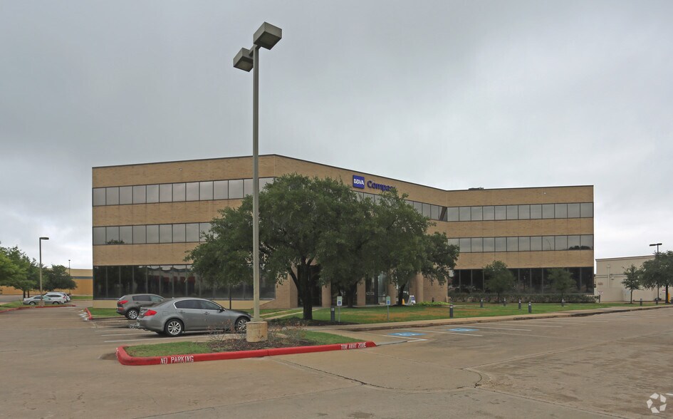 2405 Texas Ave, College Station, TX à louer - Photo principale – Image 1 sur 7