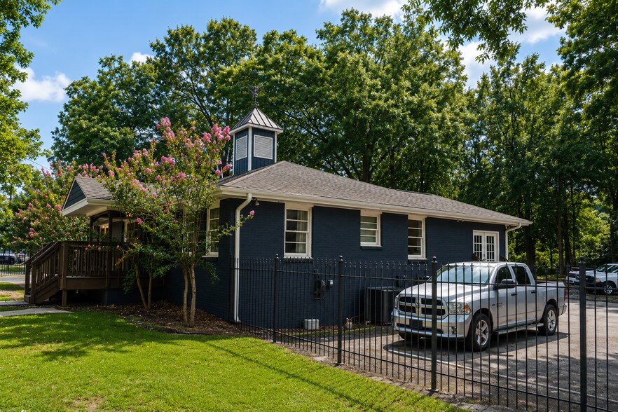 173 Oxmoor Rd, Birmingham, AL à vendre - Photo de l’immeuble – Image 2 sur 7