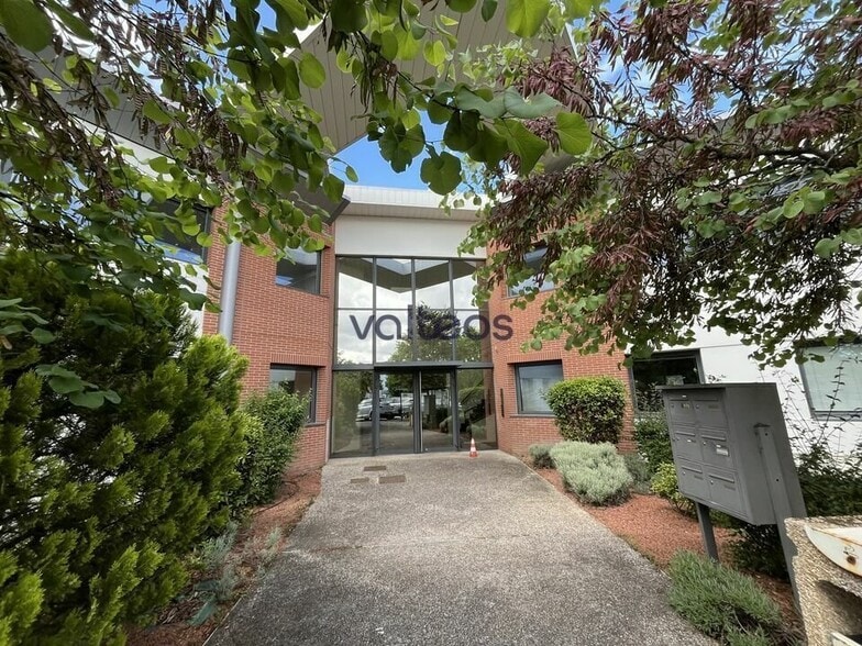 12 Rue Michel Labrousse, Toulouse à vendre - Photo de l’immeuble – Image 2 sur 16