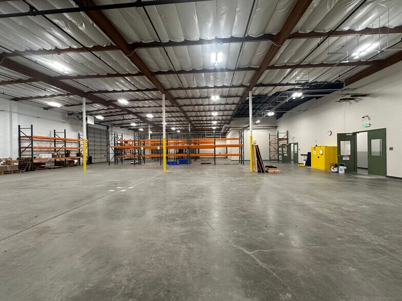 2049 W Steele Ln, Santa Rosa, CA à vendre - Photo de l’immeuble – Image 2 sur 41