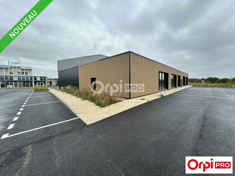 Local commercial dans PONT-DE-L'ISERE à louer - Photo de l’immeuble – Image 1 sur 6