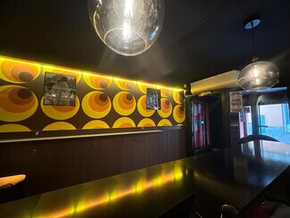 Plus de détails pour Local commercial à louer