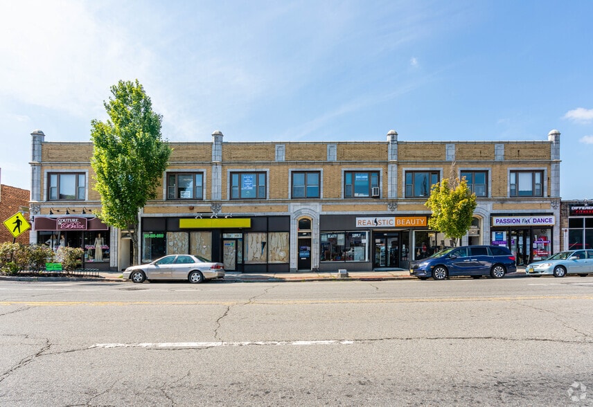 406-416 Cedar Ln, Teaneck, NJ à louer - Photo de l’immeuble – Image 3 sur 5