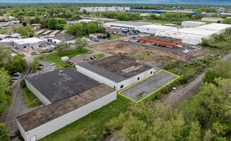 Plus de détails pour 110 Monarch Dr, Liverpool, NY - Terrain à louer