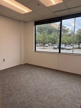 8400 Corporate Dr, Landover, MD à louer Photo intérieure– Image 2 sur 11