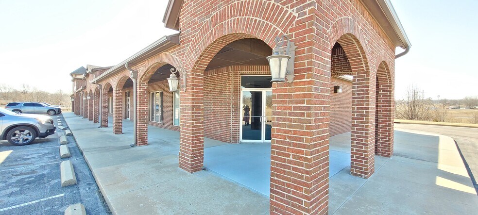 2310-2320 N Highway 66, Catoosa, OK à vendre - Photo de l’immeuble – Image 3 sur 14