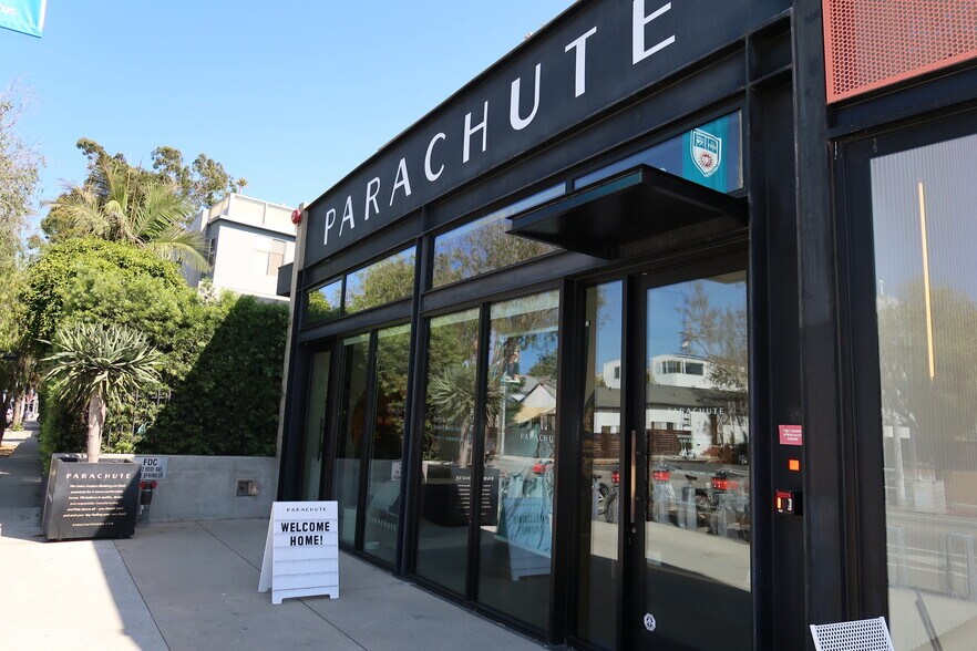 540-542 Rose Ave, Venice, CA à vendre - Photo de l’immeuble – Image 3 sur 16