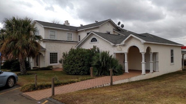 809 Peachtree St, Louisville, GA à vendre - Photo principale – Image 1 sur 33