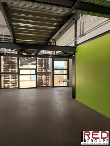 Bureau dans Marseille à vendre - Photo de l’immeuble – Image 2 sur 8