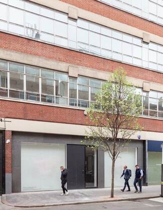 Plus de détails pour 56-57 Eastcastle St, Londres - Local commercial à louer