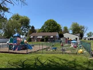 Plus de détails pour 35 School Ln, West Norriton Township, PA - Local commercial à vendre