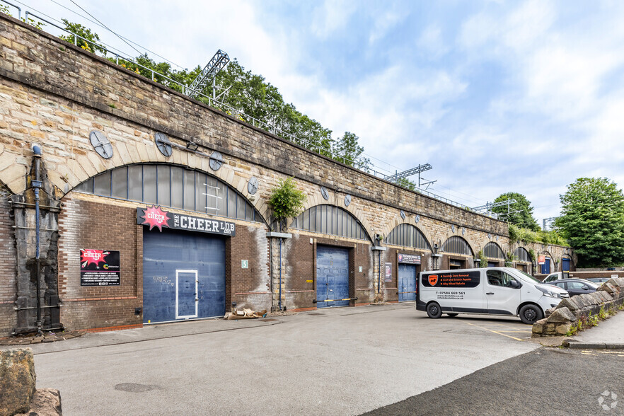 Lower Wharf St, Ashton Under Lyne à louer - Photo de l’immeuble – Image 3 sur 3