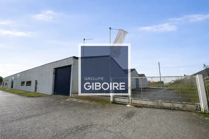 Industriel/Logistique dans Le Rheu à vendre - Photo de l’immeuble – Image 2 sur 9