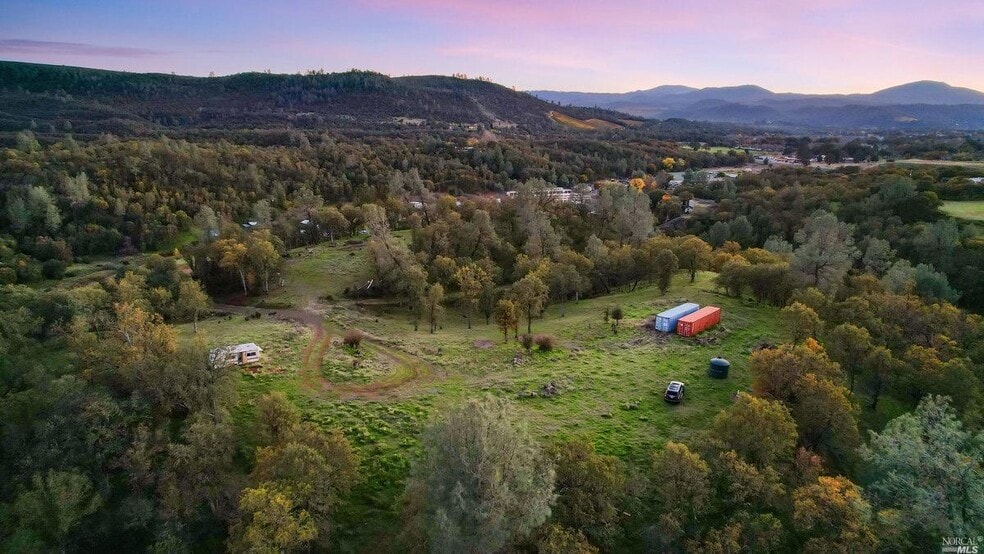 2185 Ogulin Canyon Rd, Clearlake, CA à vendre - Photo principale – Image 1 sur 10