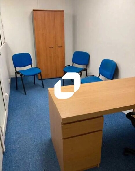 Bureau dans Sèvres à louer - Photo de l’immeuble – Image 1 sur 13