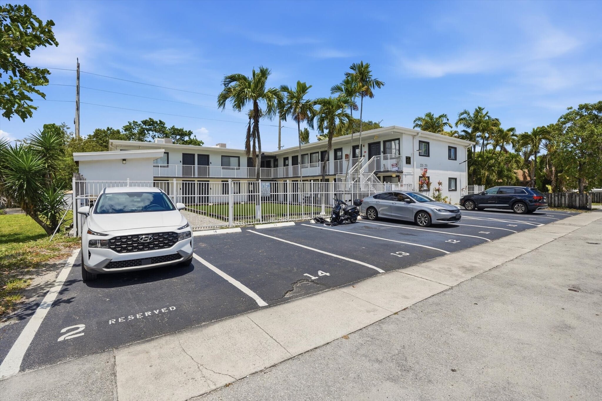 2325-2331 Arthur St, Hollywood, FL à vendre Photo principale– Image 1 sur 26