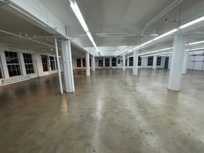 122 E 7th St, Los Angeles, CA à louer Photo intérieure– Image 1 sur 3