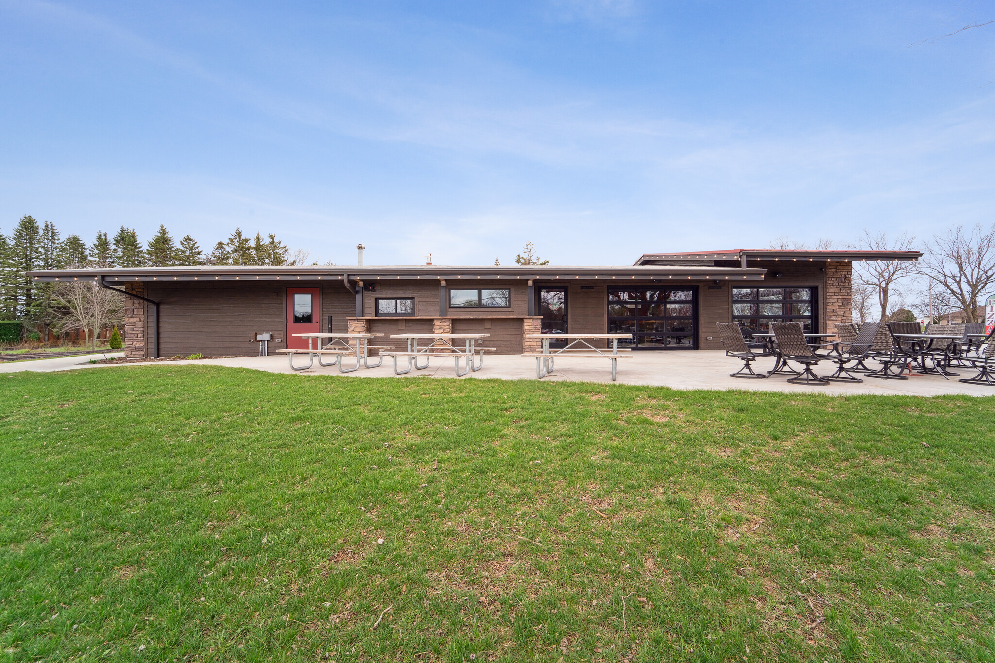 707 W Park Ave, Kiel, WI à vendre Photo de l’immeuble– Image 1 sur 44