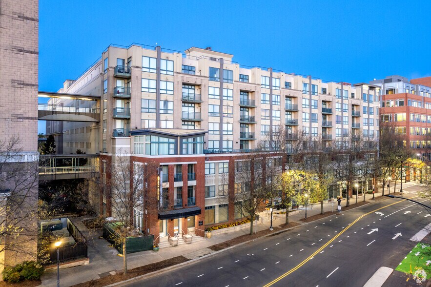 120 N Cedar St, Charlotte, NC à louer - Photo de l’immeuble – Image 1 sur 3