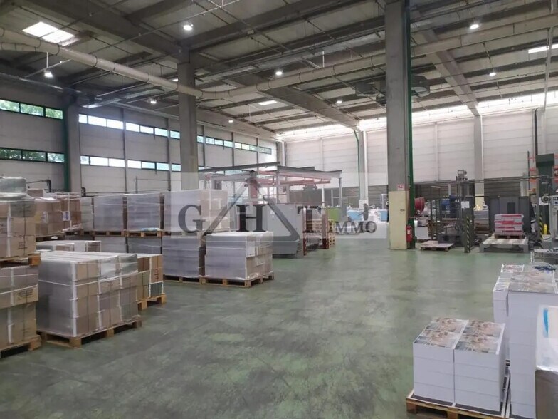 Industriel/Logistique dans Lognes à vendre - Photo de l’immeuble – Image 3 sur 12