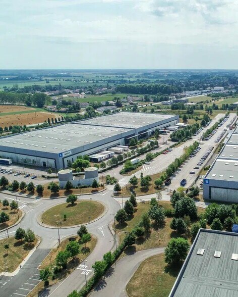 Industriel/Logistique dans Sevrey à louer - Photo de l’immeuble – Image 1 sur 4