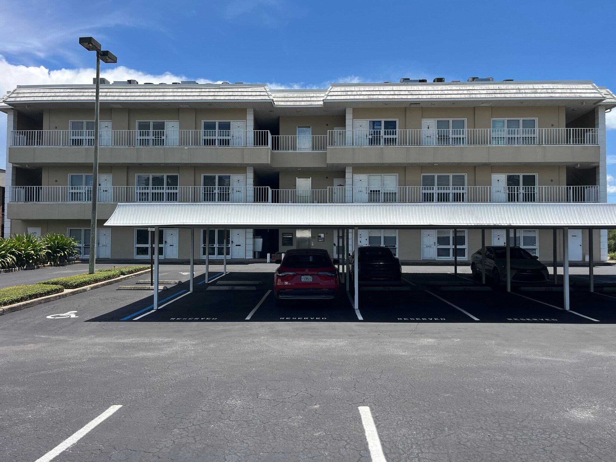 425 W Colonial Dr, Orlando, FL à vendre Photo de l’immeuble– Image 1 sur 25