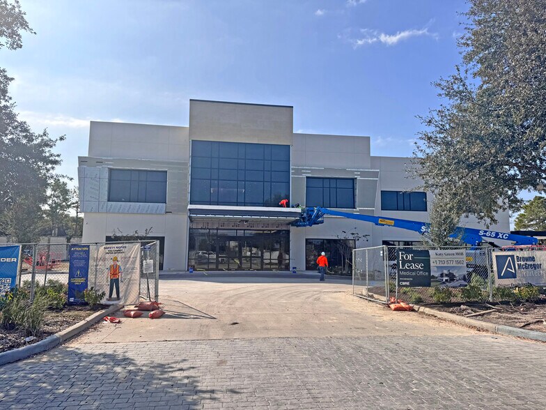 19135 Katy fwy, Houston, TX à louer - Photo de l’immeuble – Image 3 sur 8