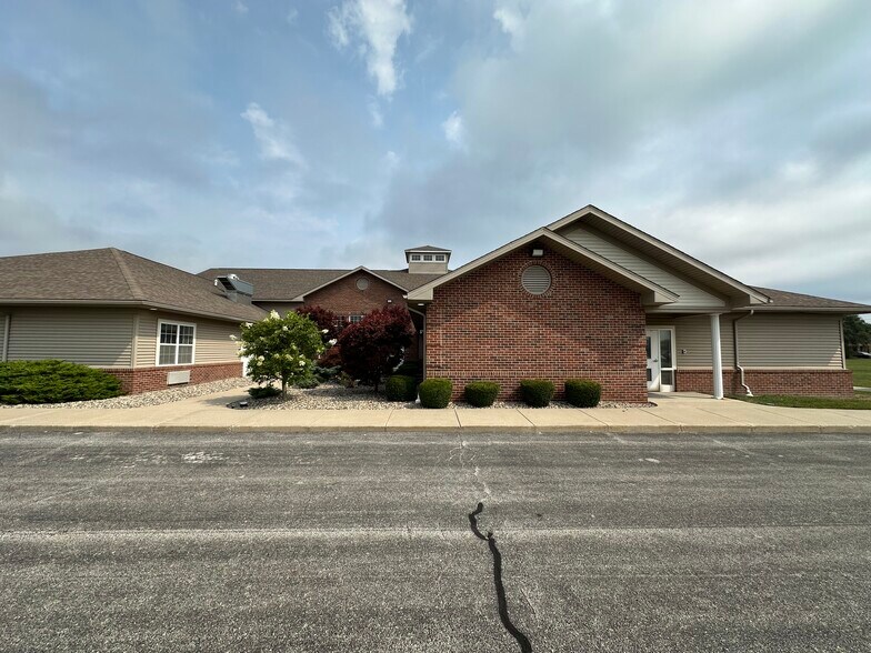 300-330 W 89th St, Merrillville, IN à louer - Photo de l’immeuble – Image 3 sur 8