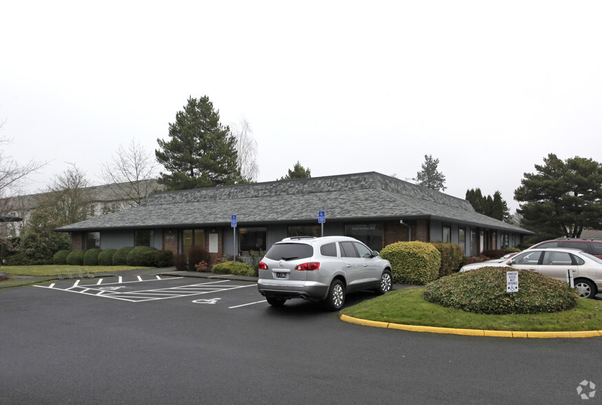 18325 SW Alexander St, Beaverton, OR à louer - Photo principale – Image 3 sur 8
