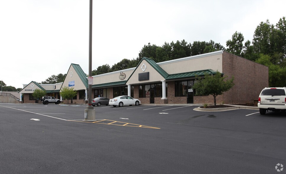 258 Beartooth Pky, Dawsonville, GA à vendre - Photo de l’immeuble – Image 3 sur 3