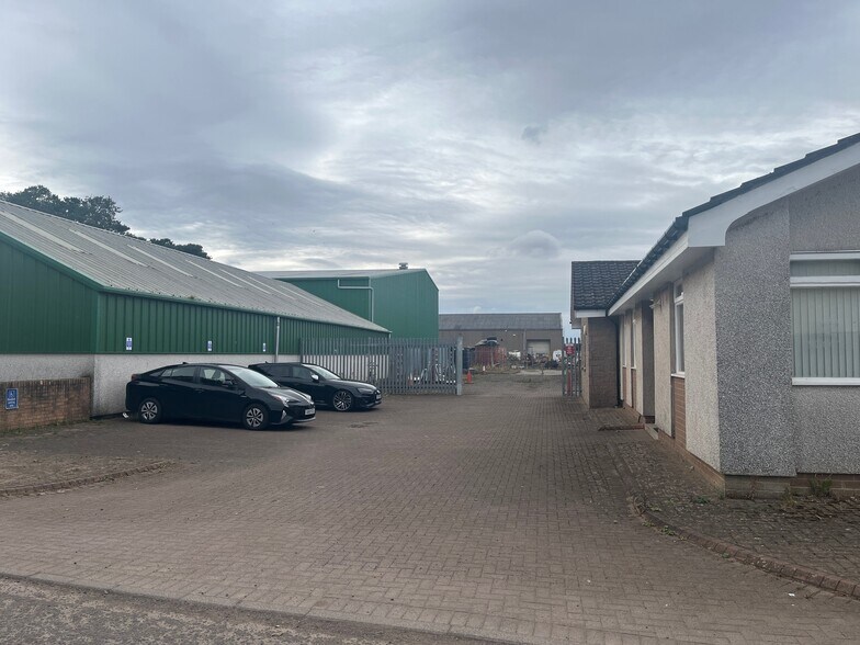 South Kingston, Forfar à louer - Photo de l’immeuble – Image 2 sur 3
