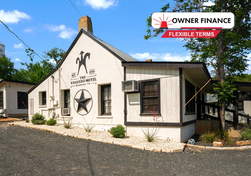 1103 Maple St, Bandera, TX à vendre - Photo de l’immeuble – Image 1 sur 19