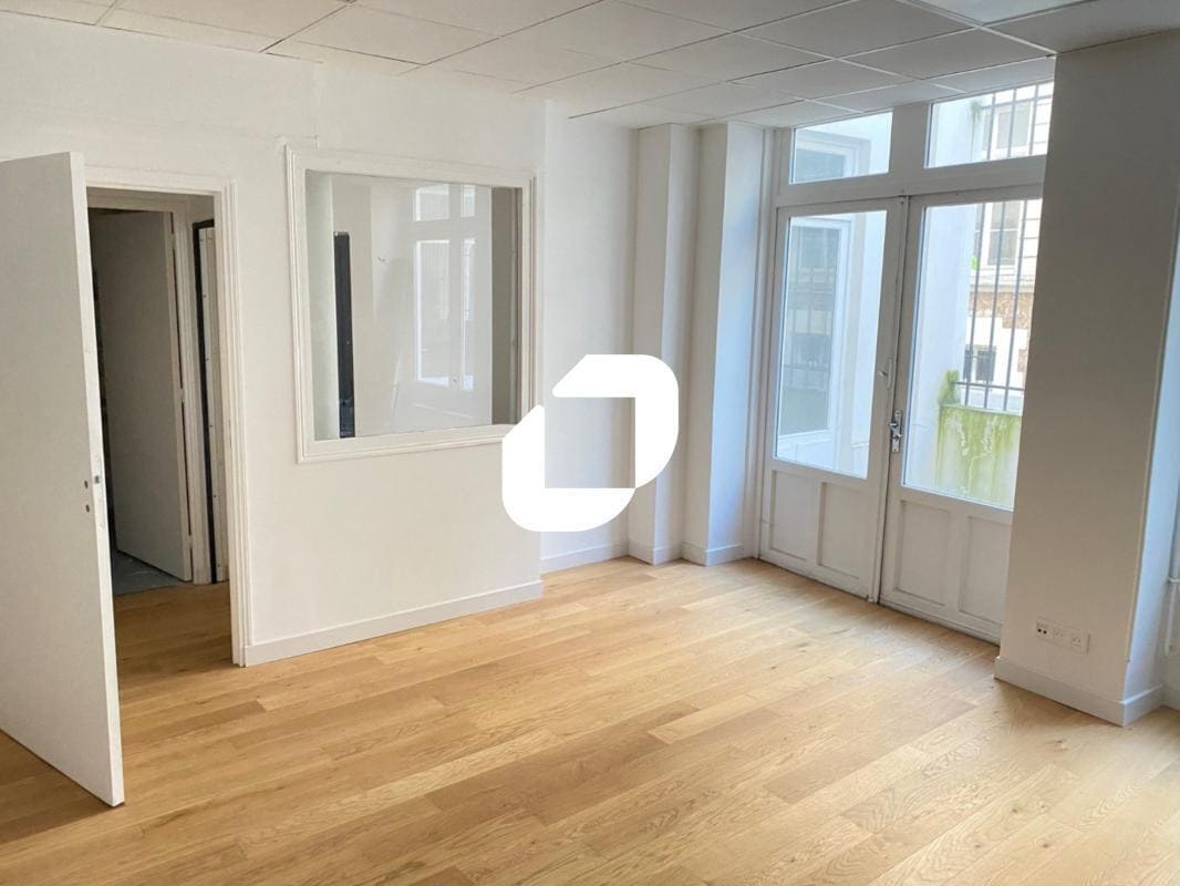 147 Rue Du Faubourg Poissonnière, Paris à vendre Photo intérieure– Image 1 sur 7