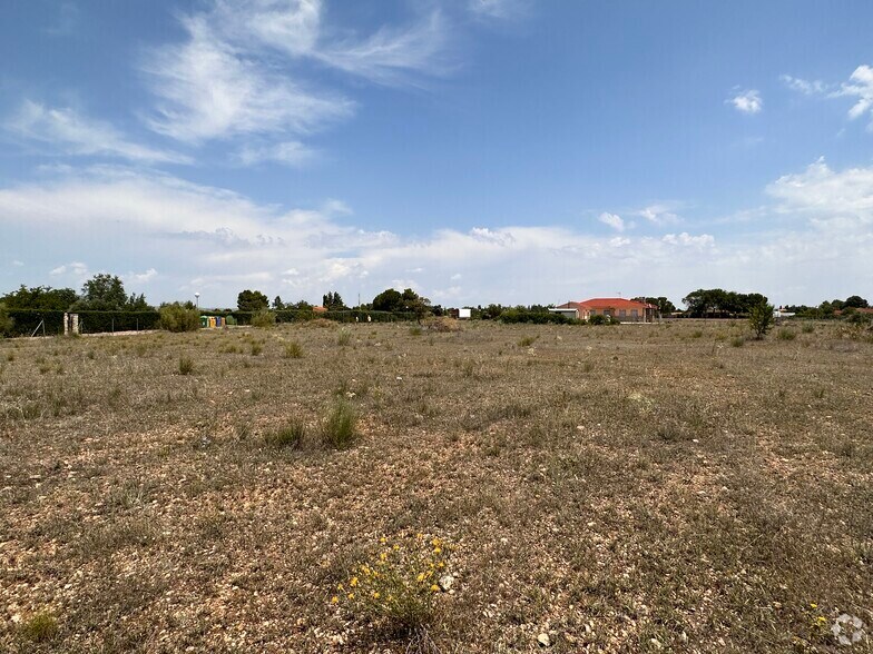 Terrain dans Illana, Guadalajara à vendre - Photo de l’immeuble – Image 2 sur 7