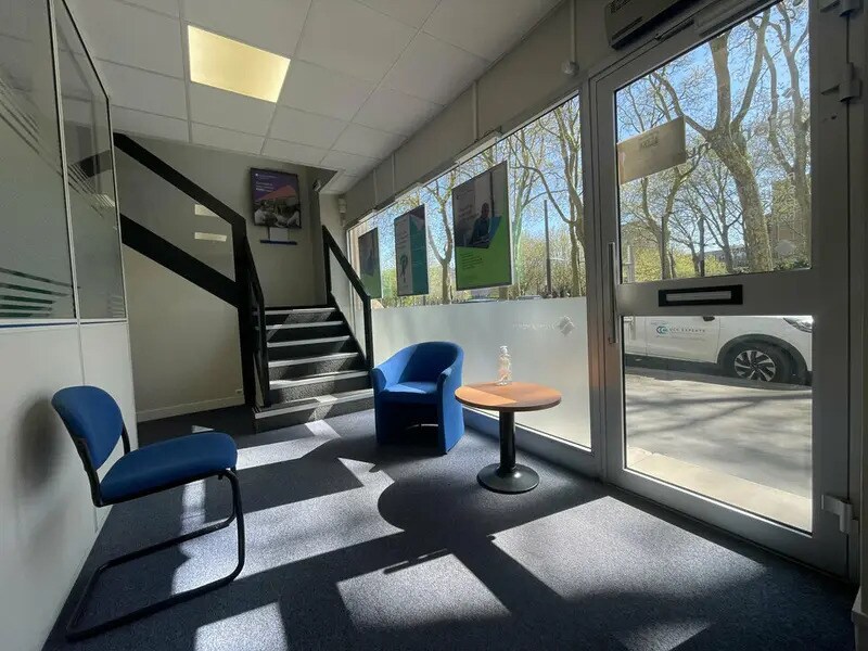 Bureau dans Le Havre à louer Hall d’entrée– Image 1 sur 5