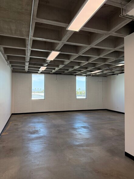7224 E McDowell Rd, Scottsdale, AZ à louer - Photo de l’immeuble – Image 1 sur 9
