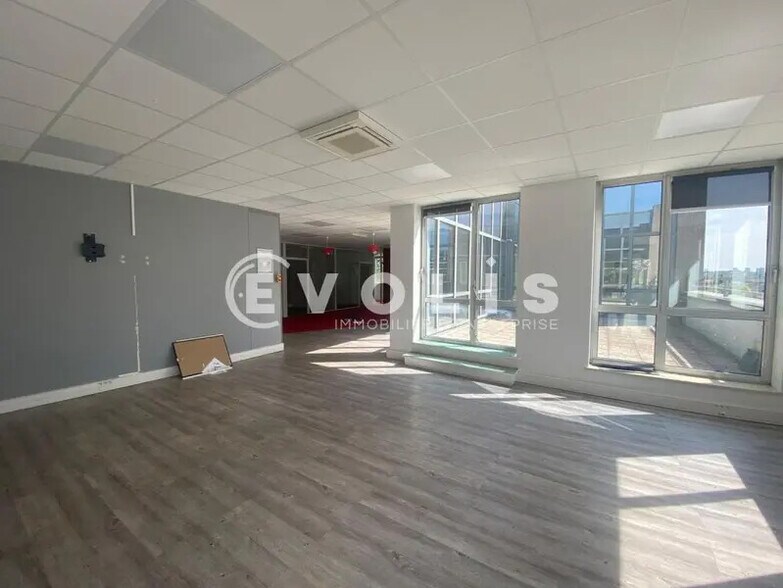 6-8 Rue Paul Cezanne, Neuilly-Plaisance à louer - Photo intérieure – Image 3 sur 17