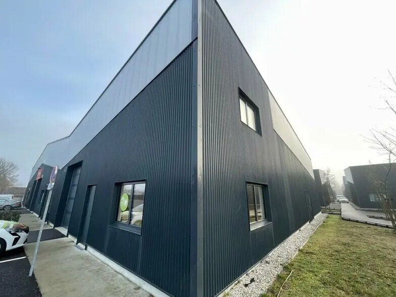 Industriel/Logistique dans Mérignac à louer - Photo de l’immeuble – Image 2 sur 15