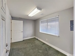 31775 State Route 20, Oak Harbor, WA à louer Photo intérieure– Image 2 sur 11