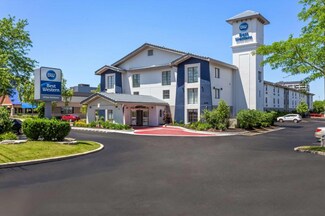 Plus de détails pour 1730 E Higgins Rd, Schaumburg, IL - Hôtellerie à vendre