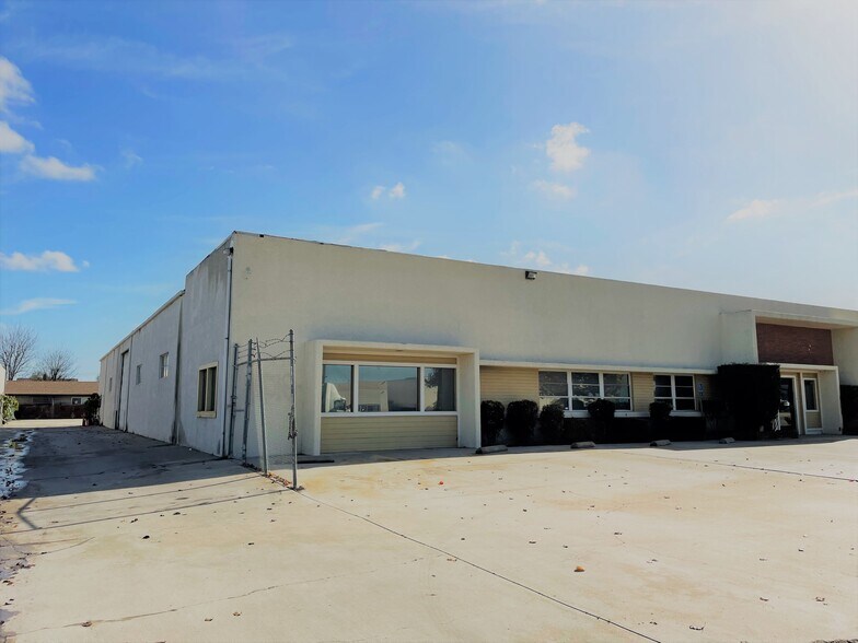 6400 Roland St, Buena Park, CA à louer - Photo de l’immeuble – Image 1 sur 5