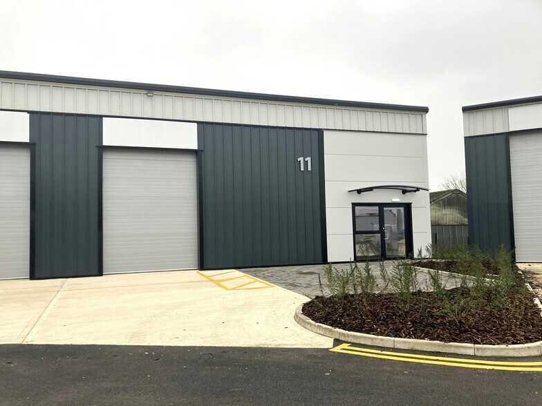 Witham Court, Yaxley à louer - Photo de l’immeuble – Image 1 sur 10