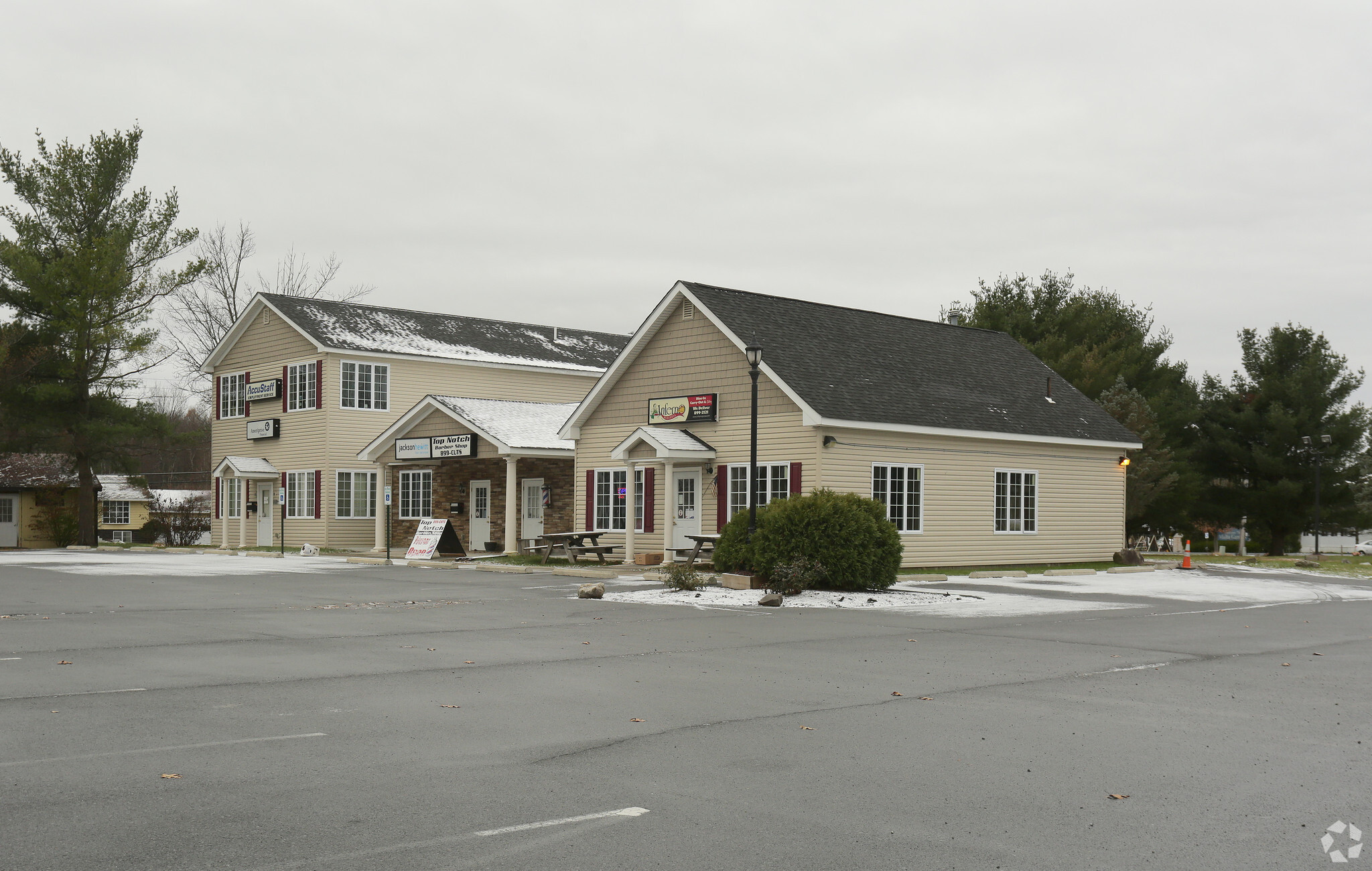 2374 Route 9, Mechanicville, NY à louer Photo de l’immeuble– Image 1 sur 8
