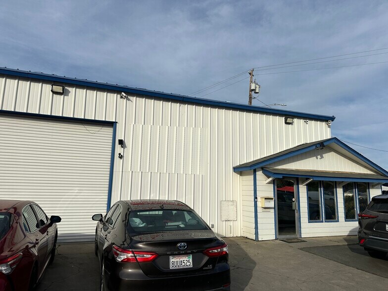 1200 W East Ave, Chico, CA à louer - Photo de l’immeuble – Image 1 sur 14